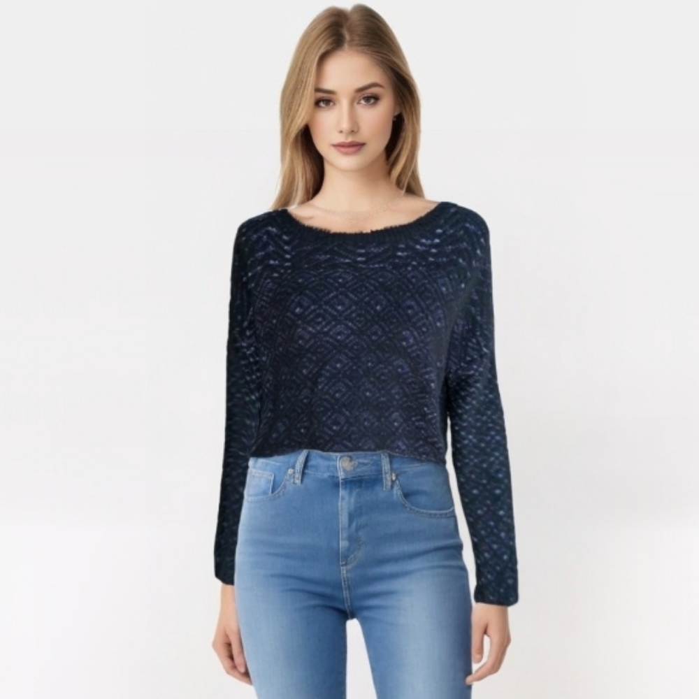 Vintage United Colors of Benetton Black and White‎ Knit Crop Sweater